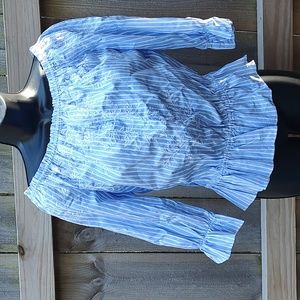 🏵️ White House Black Market Off The Shoulder Embroidered Blouse NWT